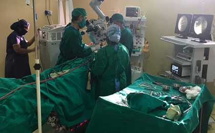 frontal epidermoid pre t2w